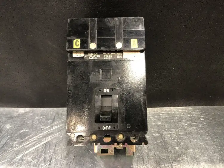 Used SQUARE D FAE26100 Switchgears British Columbia CA | Lenmark #244081