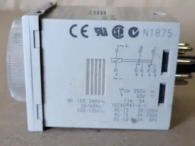 USED OMRON H3CR-A8