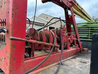 Used CYCLONE UTILITY HOIST MODEL 40 FLEET MASTER PUMP AND WELL SERVICE RIG Service & Utility Trucks Pennsylvania US | East West Machinery & Drilling #1417293