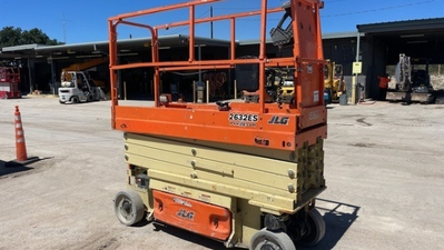 USED 2016 JLG 2632ES