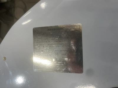 USED AO SMITH SIGNATURE 100