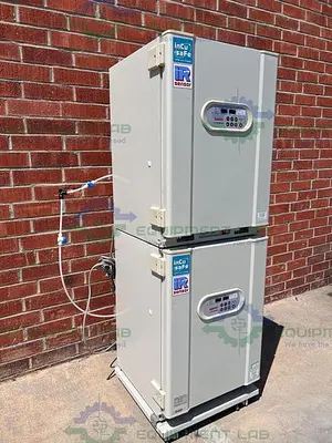 USED SANYO MCO-18 AIC CO2 DUAL STACKED INCUBATOR 170L, 110- 120V