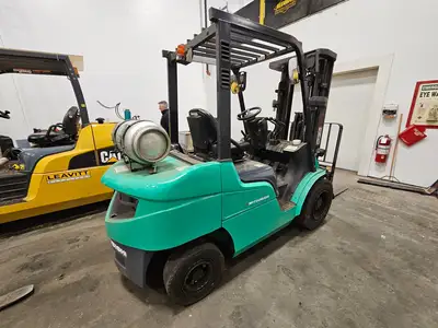 USED 2013 MITSUBISHI F30N