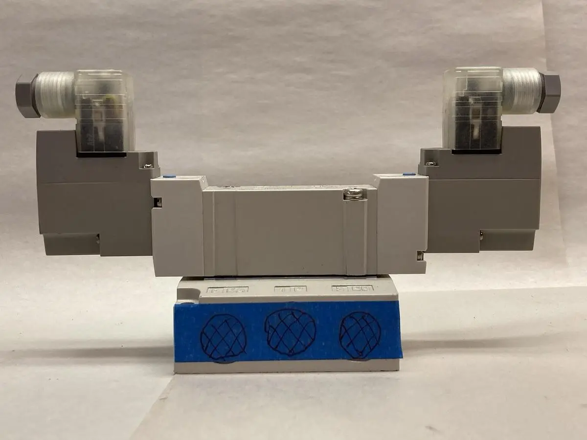 New | in-Stock SMC SY7240-5DZ-03N Solenoid Valves | Surplus Asset Holdings #1204179