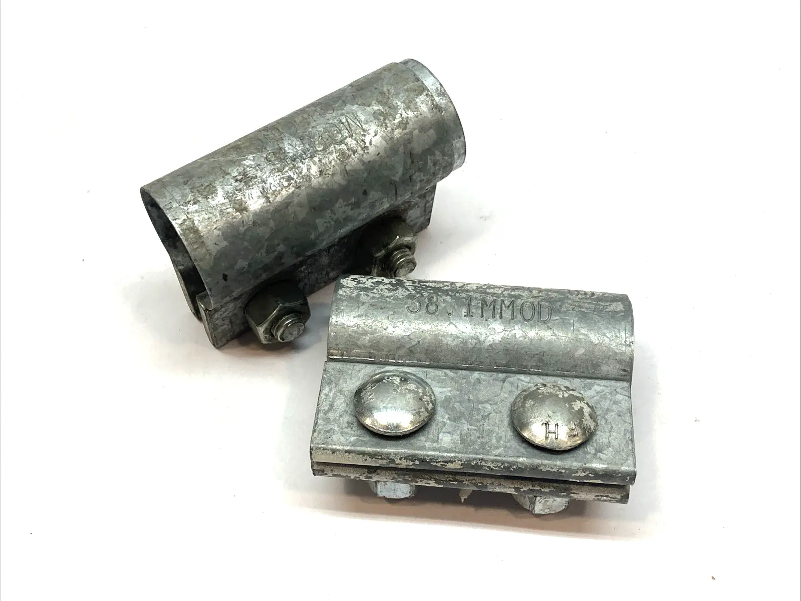 USED MAVERICK INDUSTRIAL SALES COMPRESSION COUPLING 2‑BOLT NO INSULATION LOT OF 2