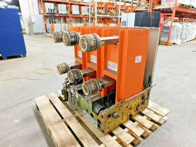 Used GE VB 4.16-350-3 Circuit Breakers Ohio US | Equipment Recovery Corp. #1330503