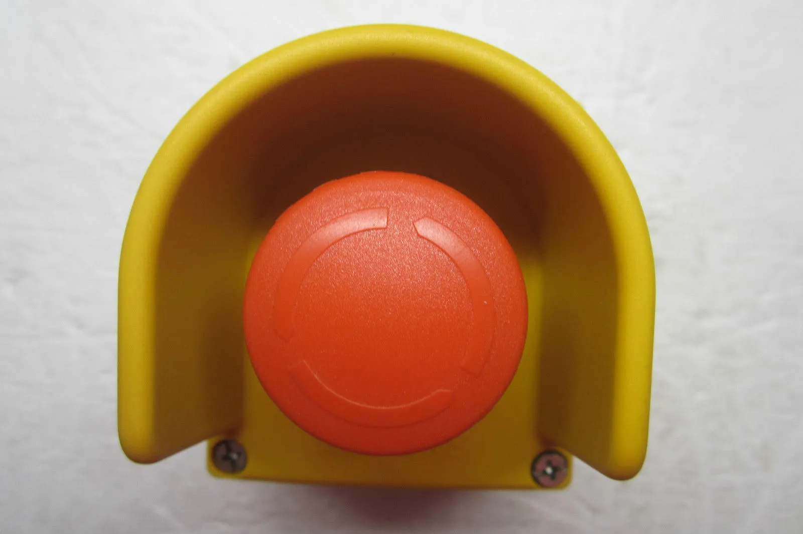 NEW SIEMENS EMERGENCY PUSHBUTTON
