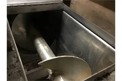 Carter Day E8937 grain sizer, style GVH1 precision
