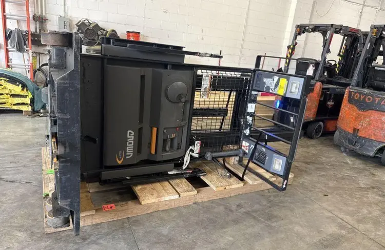 Used CROWN SP3520-30 24 V Order Pickers Illinois US | Mitsubishi HC Capital America #1359224