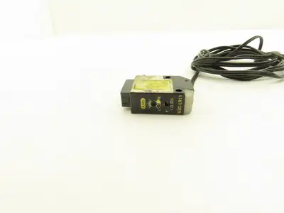 Omron E3C-LR11 Photoelectric Sensor 3mW 3u Second 650nm