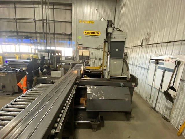 Hyd-Mech V25APC Automatic Vertical Band Saw