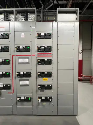 Advantage 2100 MCC, 600V, 3-Ph, 1200A, 11 Sections