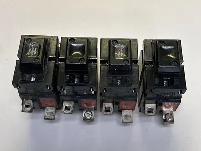 Used BULLDOG ELECTRIC 31250 Circuit Breakers | Surplus Asset Holdings #1189193