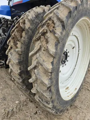 Used 2012 NEW HOLLAND T7.250 Agricultural Tractors Idaho US | Berry Machinery #910897