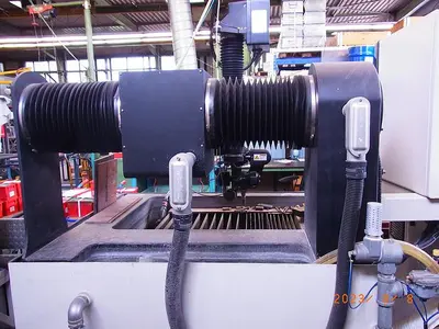 USED OMAX 2626 JETMACHINE CENTER