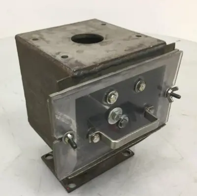USED METAL FABRICATOR MAGNET