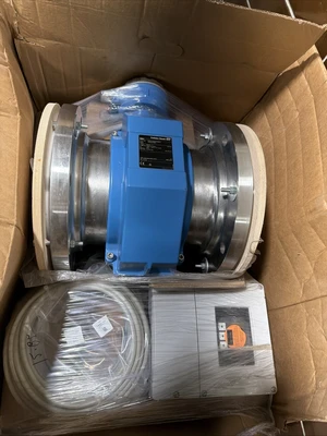 NEW Endress+Hauser 55S2H-EROB1AC5BAAA