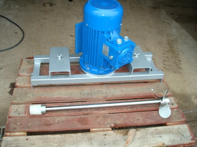 R&B Clamp/Flange Mount Stirrer 3 kW Flp