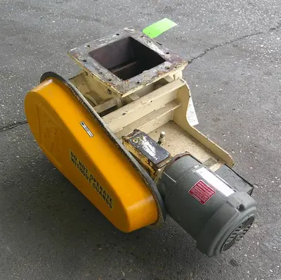 SPC9150  Valve 8 x 8 HD CS Wm Meyer rotary airlock feeder