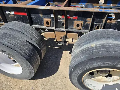 USED 1994 OLIVER 1655