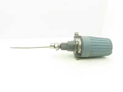 Foxboro E94-Q23L Temperature Transmitter 50-150°F 30vdc Haz Loc 9" Probe