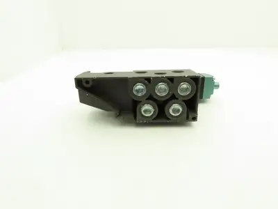 Numatics I35SS63BK Pneumatic Air Solenoid Valve/Manifold Assembly