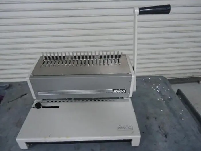 Ibico Ibimatic Plastic Comb Binding Machine