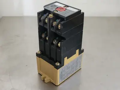 USED ALLEN-BRADLEY 700-P600A1