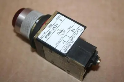 USED ALLEN BRADLEY 800MR-QB24 RED