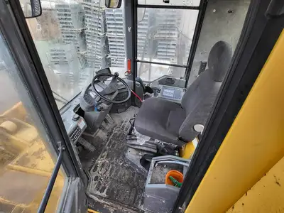 USED 2001 KOMATSU WD600-3