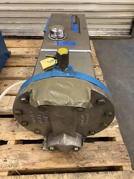 Used MILTON ROY MILROYAL Pumps | Surplus Asset Holdings #1206268