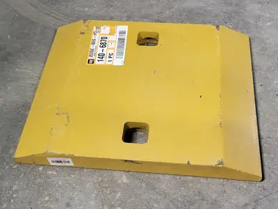 USED CATERPILLAR 140-6870