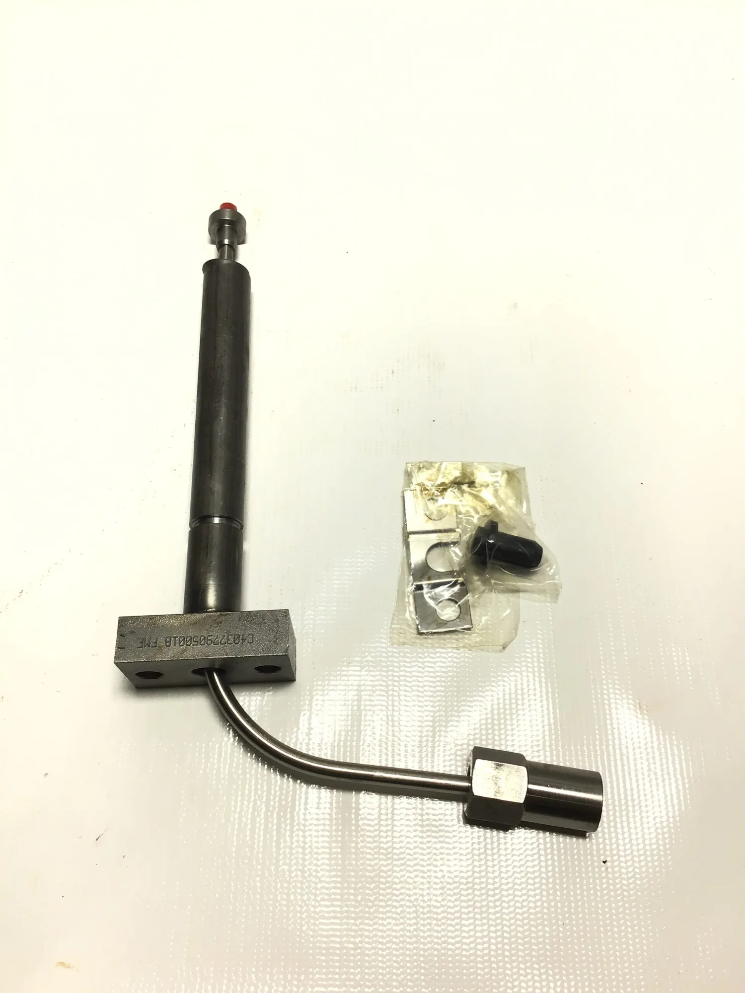 C40377905001B FME Fuel Injection Tube Assembly for Used in Locomotives