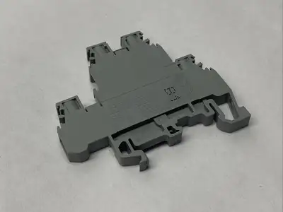 1SNA115271R2200,11527122 | Entrelec 1SNA115271R2200 Double Level Terminal Blocks 32A 11527122 LOT OF 10 - Used