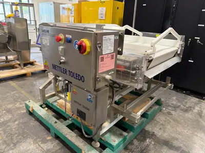 Used METTLER TOLEDO SAFELINE Metal Detectors Illinois US | M&M Equipment Corp. #1385645