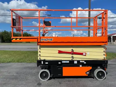 USED 2020 JLG R4045