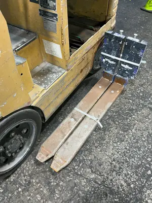 Used CATERPILLAR 2EC25 Misc Forklifts Ohio US | HGR 24 #1232751