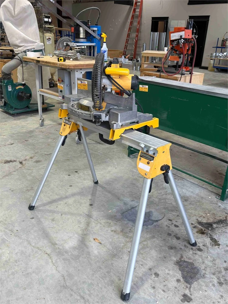 Used DEWALT DW715 Miter Saws Texas US | MachineryMax #1244500
