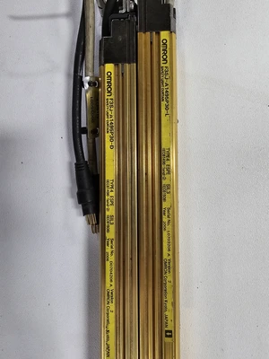 USED OMRON F3SJ-A1495P30-L/F3SJ-A1495P30-D