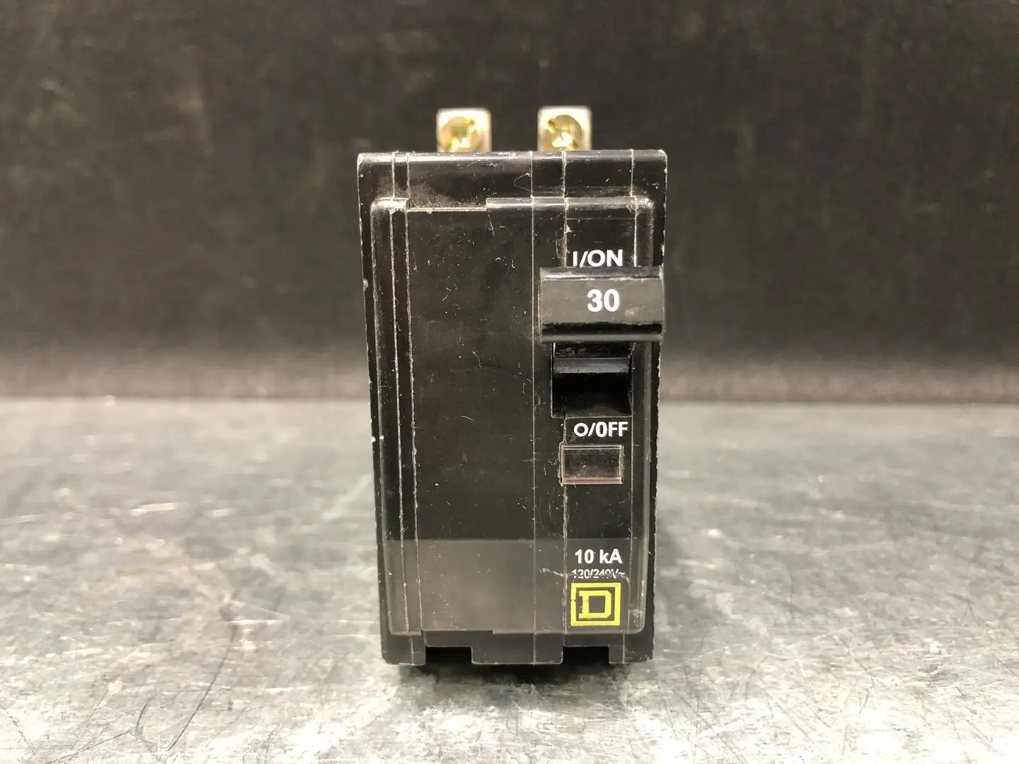USED SQUARE D QOB230