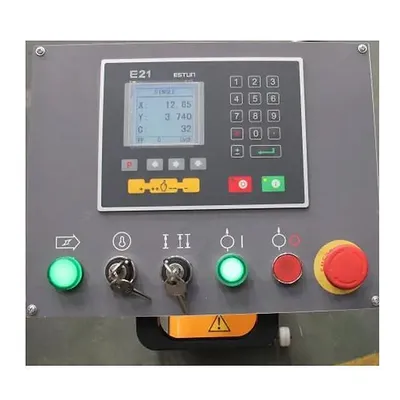 GMC MACHINE TOOLS HPB-3305CNC CNC Press Brakes | Sierra Victor Industries (4)