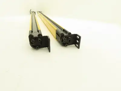 Keyence SL-V26LM Safety Light Curtain 1000mm 24VDC Transmitter Receiver Set