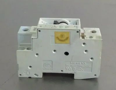 Siemens - 5SX21 C2 - Circuit Breaker w/ 5SX9100 HS 4G