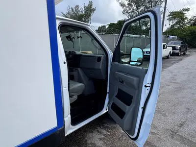 Used 2024 FORD E-350 Reefer Trucks Florida US | Truck and Van Outlet #1509245
