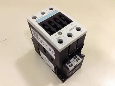 USED SIEMENS 3RT1 034-3A.0