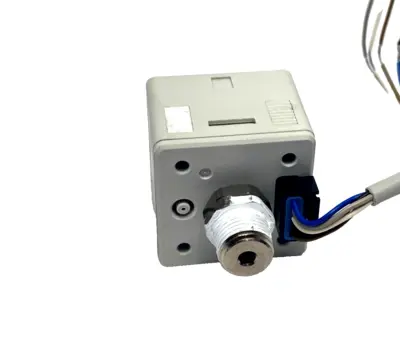 New | in-Stock SMC ISE20B-T-P Pressure Switches Michigan US | Maverick Industrial Sales #1456787