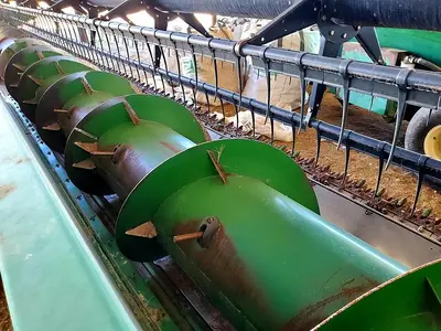USED 2011 JOHN DEERE 635F
