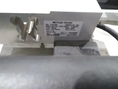 Used Ohaus Champ Square Platform Scale 0.1lb-500lb Platform Scales Michigan US | Maverick Industrial Sales #1489367