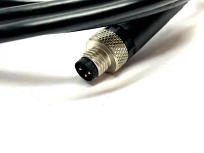 PVD225Q | Banner  Single Piece Verification Array 3-Pin M8 4ft Cable Length - Used