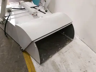 Chocolate Hopper with Pneumatic Gate
